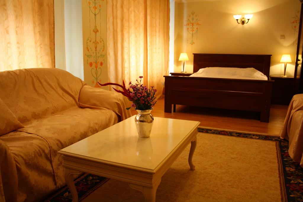 Villa Tamara Bukarest Zimmer foto
