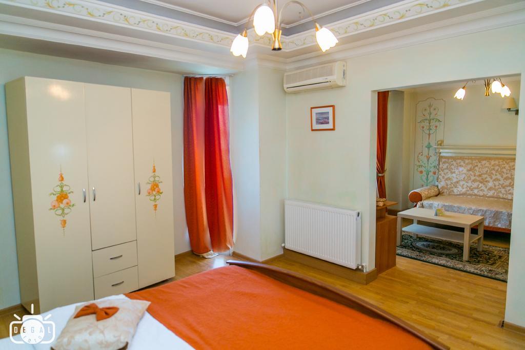 Villa Tamara Bukarest Zimmer foto