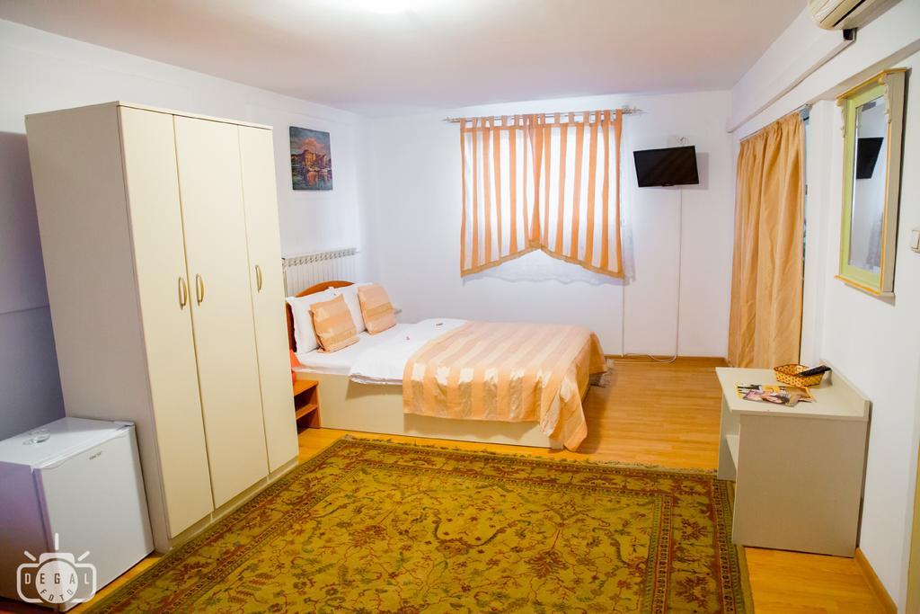 Villa Tamara Bukarest Zimmer foto