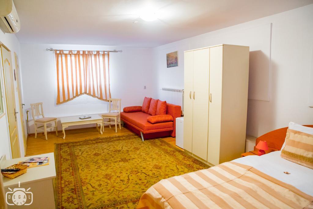 Villa Tamara Bukarest Zimmer foto